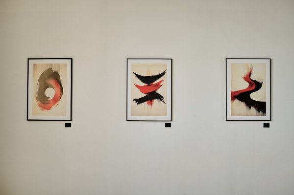 Découvrez l'univers des tableaux art modernes et abstraits